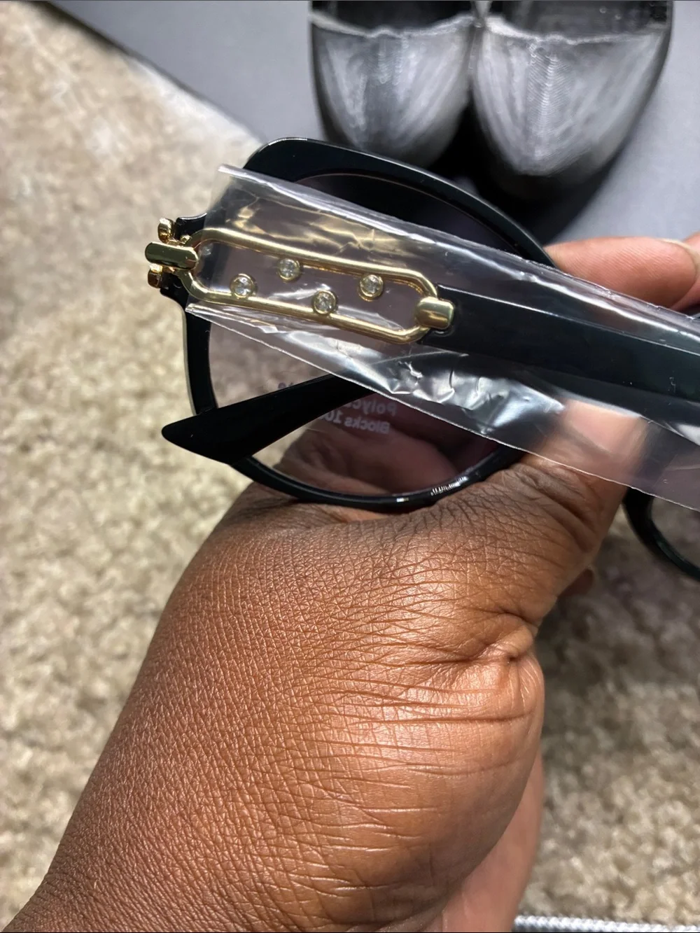 Classic Black Oversized Women's Sunglasses - Polycarbonate UV Protection